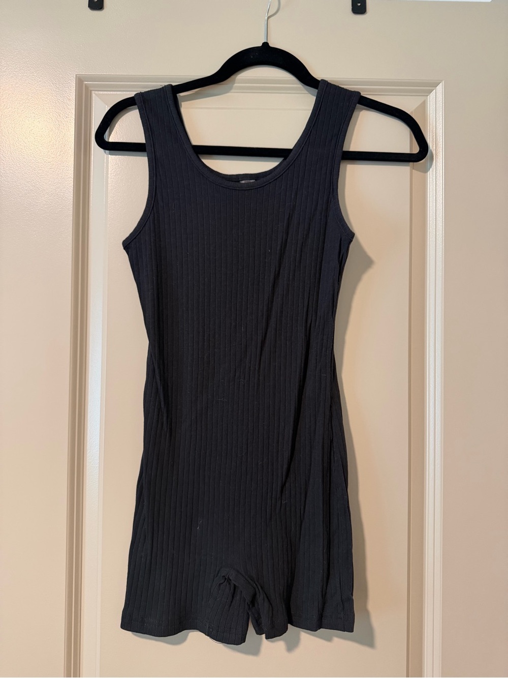 SHEIN Black Ribbed Petite Sleeveless Romper